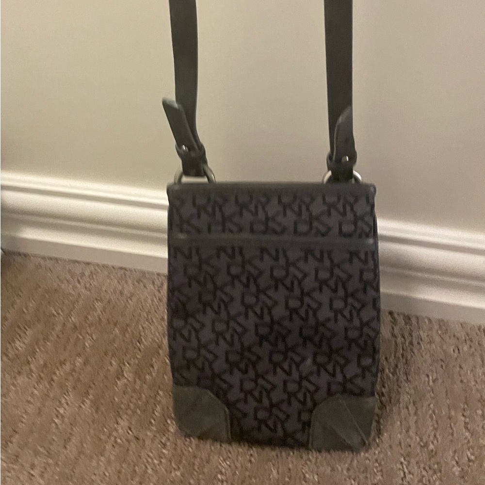 DKNY phone bag (grey)